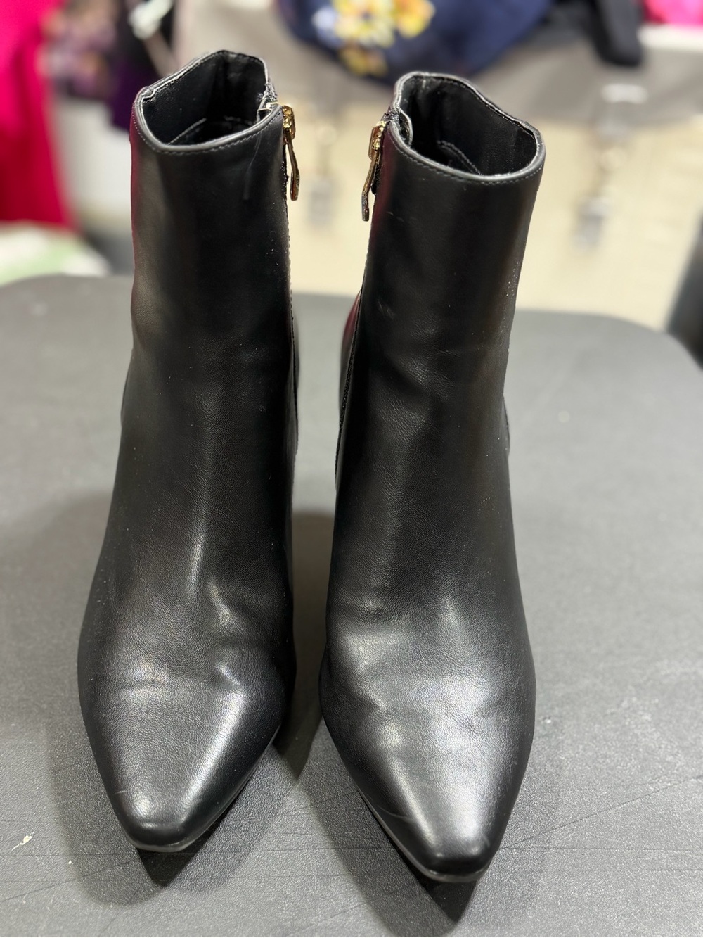 Liz Claiborne Black Leather Pointed Ankle Heeled Boots - Picture 3 of 10